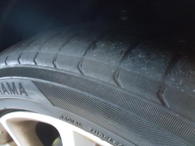 マツダ プレマシー タイヤ交換