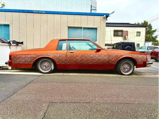 後編）UKエンジニアズは、輸入車の塗装も行っております！！カスタム塗装もお任せください！オリジナルカスタムも承っております。こんな感じにしたい、あんな感じにしたい、できる限りでのご提案をさせていただきます！　シボレー　カプリス