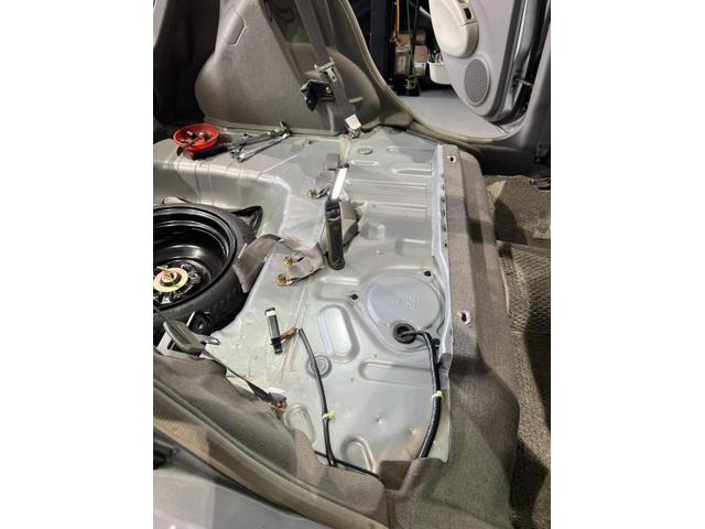 日産 マーチ(BK12)燃料漏れ修理