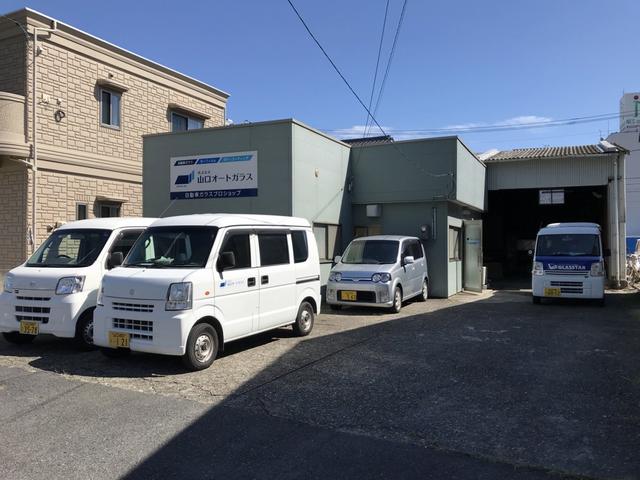 （株）山口オートガラス　岩国営業所　ＪＡＧＵ