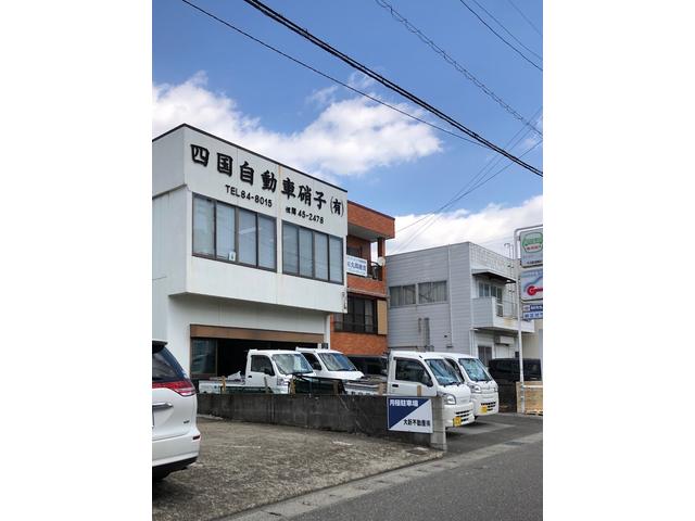 四国自動車硝子（有）　ＪＡＧＵ