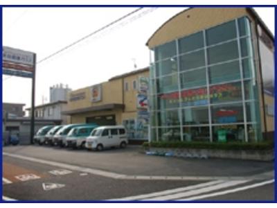 （株）中央自動車ガラス　ＪＡＧＵの画像