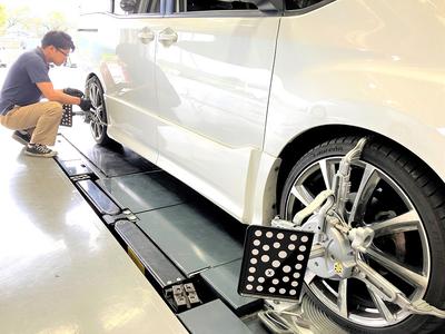「車の骨盤矯正」アライメント測定&調整★
