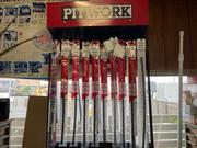 お車ならお任せ下さい。数々の施工実績もございます。お車の事なら当店の熟練整備士にお任せ下さい。