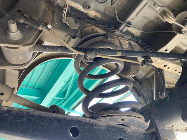 お車ならお任せ下さい。数々の施工実績もございます。お車の事なら当店の熟練整備士にお任せ下さい。