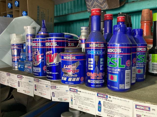 お車ならお任せ下さい。数々の施工実績もございます。お車の事なら当店の熟練整備士にお任せ下さい。