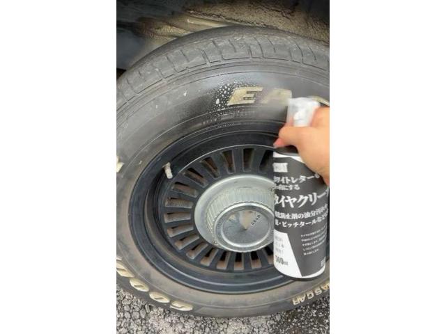 トヨタ　ハイエースバン　ハイエースワゴン　ハイエースバン　タイヤクリーナー　　TOYOTA　トヨタ　　千葉県　オリジナル　パーツ　柏市　松戸市　流山市　我孫子市　三郷市