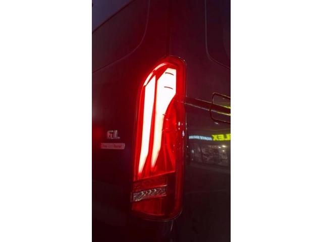 トヨタ　ハイエースワゴン　ハイエースバン　電装系　テールランプ　FLEXオリジナル　TOYOTA　トヨタ　　千葉県　オリジナル　パーツ　柏市　松戸市　流山市　我孫子市　三郷市