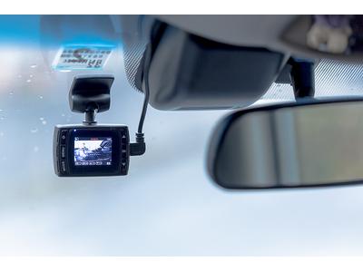 電装パーツ取付いたします