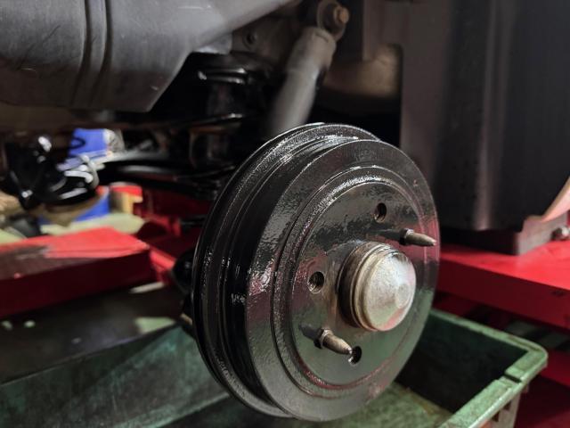 フィアット500 1.2 POP  納車整備  ブレーキパッド交換 ブレーキローター交換 リアブレーキドラム塗装  アコルサ フィアット専門店 アバルト専門店