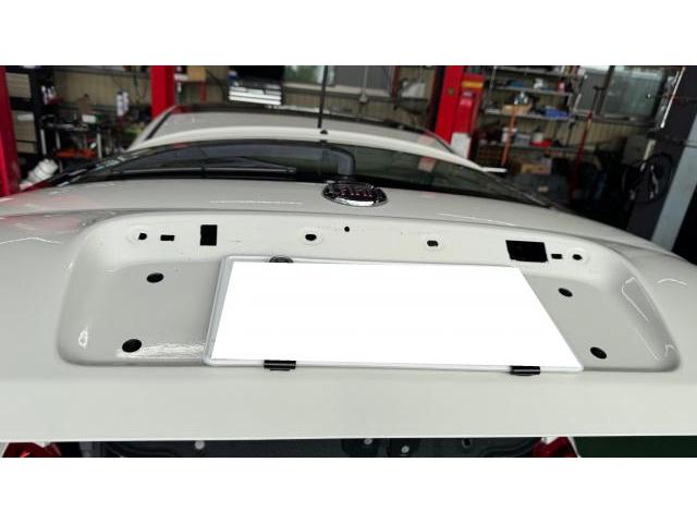 フィアット　５００　板金修理　バックドアハンドル交換　バックカメラ取り替え　　アコルサ　フィアット専門店　アバルト専門店　三重県　津市　四日市　鈴鹿　松阪　伊賀　名張　伊勢　志摩　愛知　岐阜　滋賀　奈良