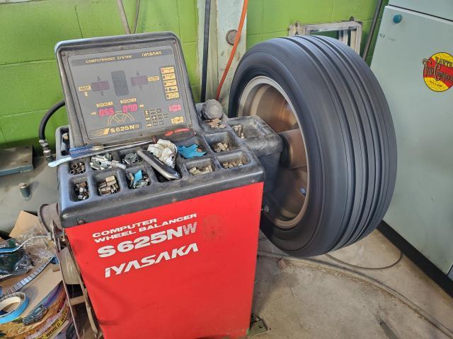 スバル　フォレスター　持込タイヤ・バッテリー交換　熊本市南区　西区　中央区　東区　北区　宇土市　宇城市　菊陽町　大津町　合志市　益城町　八代市　他地域のお客様も大歓迎です！