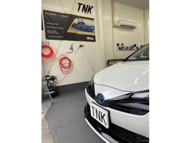 50プリウスカーフィルム貼りです。