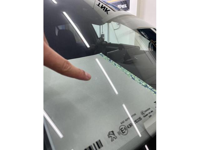 プジョー　２００８　フロントリペア　堺市　大阪市　泉大津市　松原市　和泉市　高石市　岸和田市　羽曳野市　藤井寺市　八尾市　東大阪市　富田林市　貝塚市　泉佐野市　ほかの地域のお客様も大歓迎です。