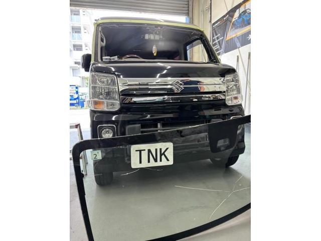スズキ　エブリィのフロントガラス交換のご依頼ありがとうございます。　TNK大阪　TNK堺　飛び石　ヒビ　ヒビ割れ　フロントガラス交換　自動車ガラス　堺　松原　狭山　高石　和泉　岸和田　貝塚　泉佐野　泉南　富田林　羽曳野　藤井寺　平野　熊取　