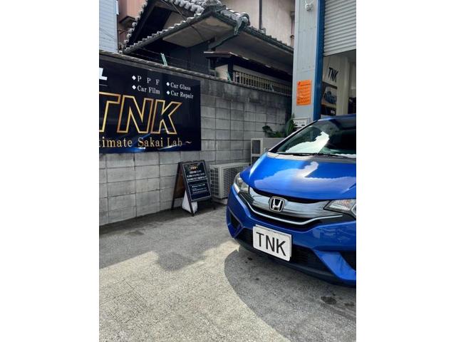 ホンダ　フィット　フロントガラスの交換のご依頼ありがとうございます。TNK大阪　TNK堺　飛び石　ヒビ　ヒビ割れ　自動車ガラス　自動車保険修理　堺　松原　狭山　高石　和泉　岸和田　貝塚　泉佐野　泉南　富田林　羽曳野　藤井寺　平野　