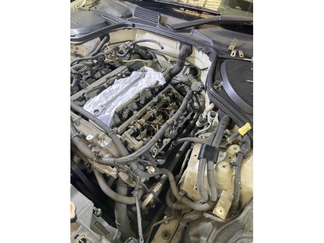 日産　フェアレディＺ　Z33　ロッカーカバー　オイル漏れ修理