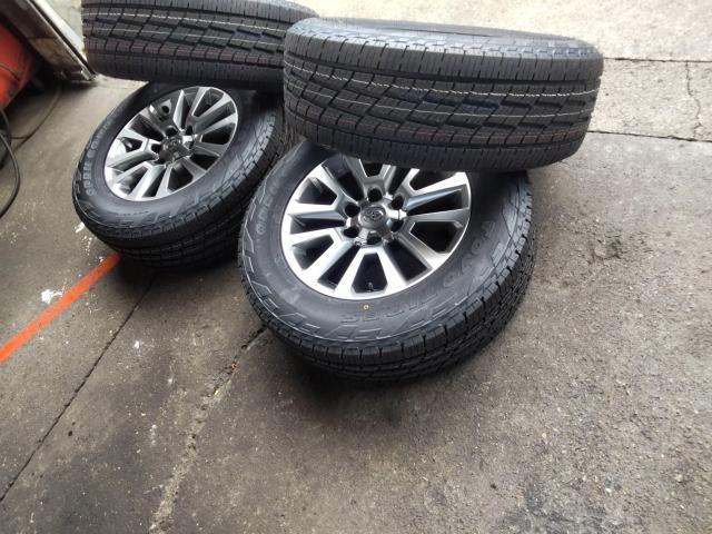 トヨタ　ランドクルーザープラド　ブレーキパット交換