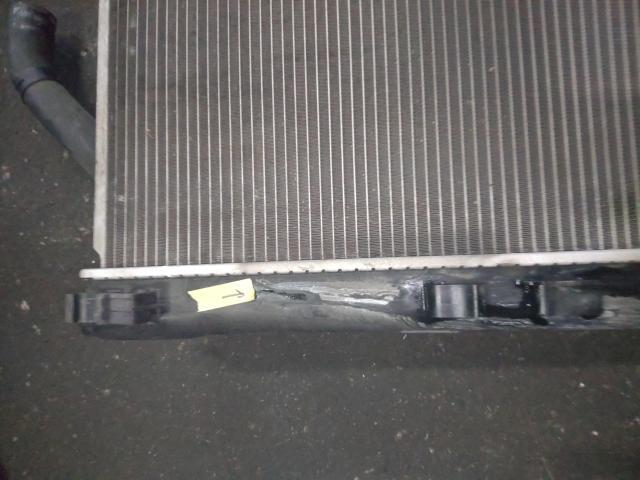 三菱　デリカＤ：５　ラジエーター水漏れ修理
