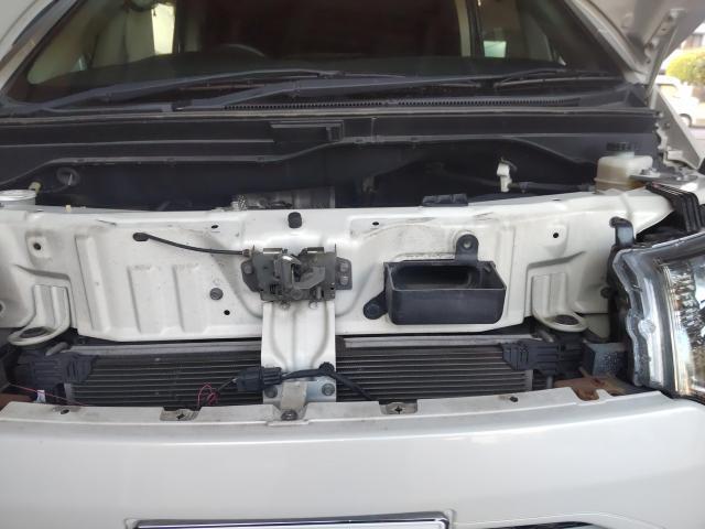 三菱　デリカＤ：５　ラジエーター水漏れ修理
