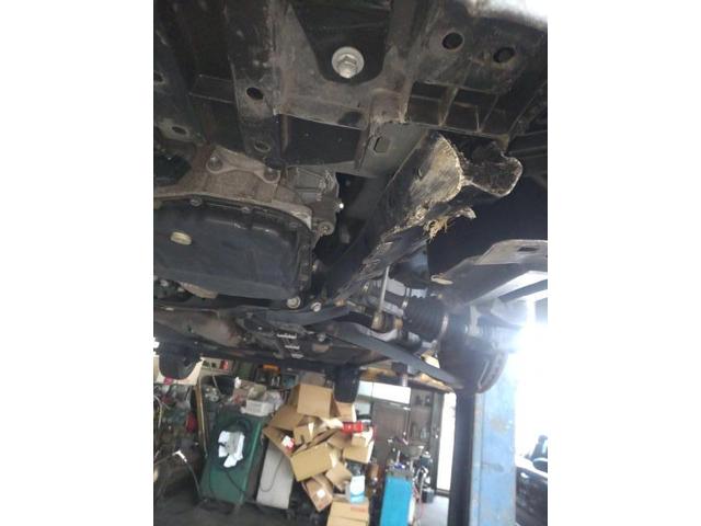 トヨタ　シエンタ　クロスメンバー交換