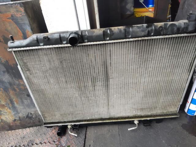 日産　ムラーノ　ラジエーター水漏れ修理