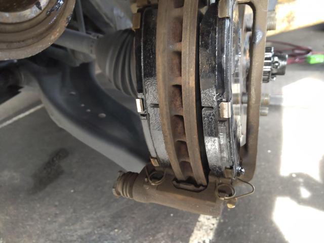 日産　エクストレイル　ディスクパット交換