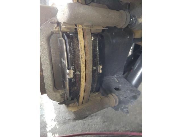 日産　エクストレイル　ディスクパット交換