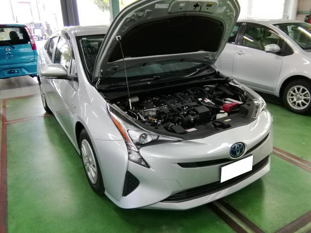 トヨタ　プリウス　法定12か月点検　ロアアーム錆止め塗装　車検　青梅市・瑞穂町・羽村市・あきる野市周辺の車検・整備・修理・ナビ取付・タイヤ取付など、お車の事ならお気軽にご相談下さい！！