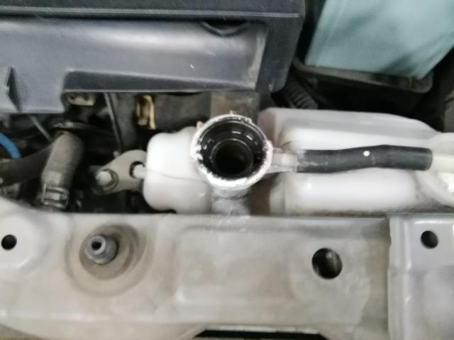 ダイハツ　ムーヴ　ラジエーター交換　車検　青梅市・瑞穂町・羽村市・あきる野市周辺の車検・整備・修理・ナビ取付・タイヤ取付など、お車の事ならお気軽にご相談下さい！！