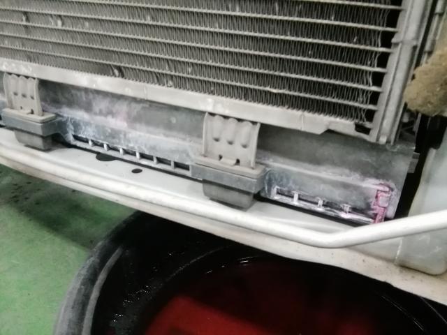 ダイハツ　ムーヴ　ラジエーター交換　車検　青梅市・瑞穂町・羽村市・あきる野市周辺の車検・整備・修理・ナビ取付・タイヤ取付など、お車の事ならお気軽にご相談下さい！！