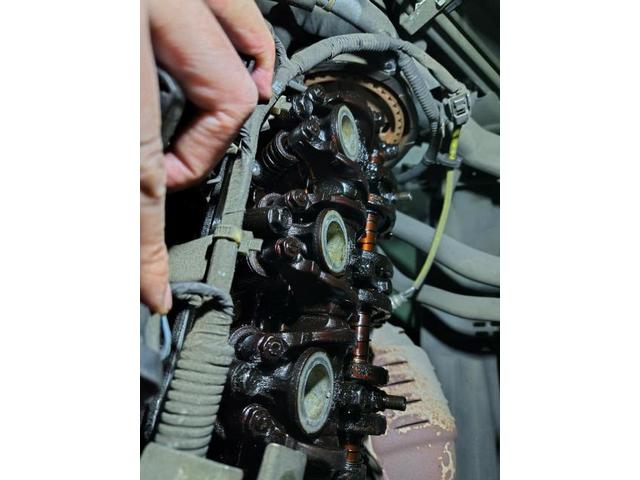 ホンダ　バモス　エンジン不調、オイル漏れ修理 車検　青梅市・瑞穂町・羽村市・あきる野市周辺の車検・整備・修理・ナビ取付・タイヤ取付など、お車の事ならお気軽にご相談下さい！！