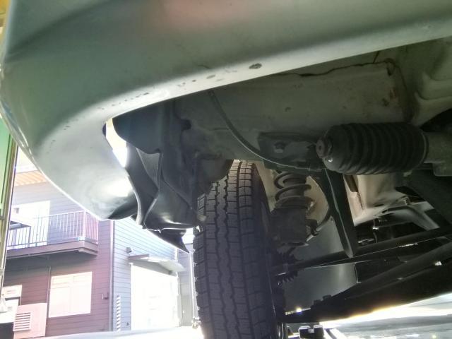 ダイハツ　ハイゼットトラック　ジャッキアップ場所間違えによるボディ変形修正　青梅市・瑞穂町・羽村市・あきる野市周辺の車検・整備・修理・ナビ取付・タイヤ取付など、お車の事ならお気軽にご相談下さい！！