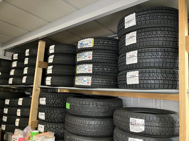 新品タイヤも各メーカー取り扱いしております。