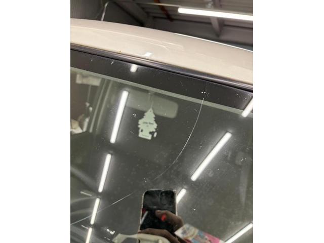 ホンダ　Ｎ－ＢＯＸ　フロントガラス　大阪市　此花区　西区　中央区　浪速区　福島区　北区　大正区　西成区　西淀川区　港区　阿倍野区　淀川区　住之江区　住吉区　天王寺区　東住吉区　都島区　東淀川区　城東区　旭区　鶴見区　東成区　生野区　平野区