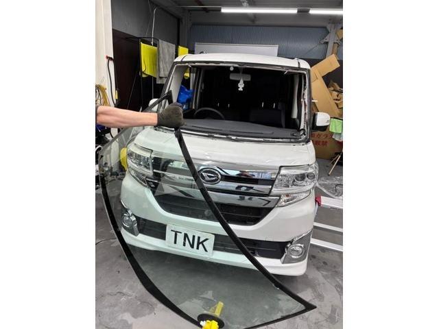 ホンダ　Ｎ－ＢＯＸ　フロントガラス　大阪市　此花区　西区　中央区　浪速区　福島区　北区　大正区　西成区　西淀川区　港区　阿倍野区　淀川区　住之江区　住吉区　天王寺区　東住吉区　都島区　東淀川区　城東区　旭区　鶴見区　東成区　生野区　平野区