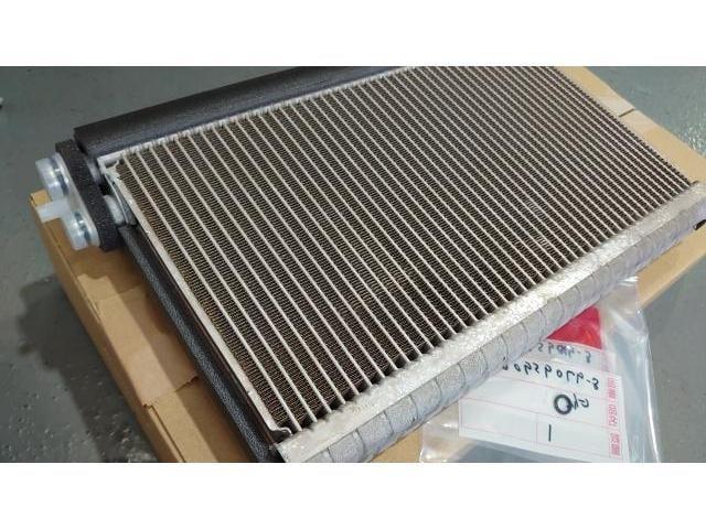 エルフトラック　電装系修理　タイタン　マツダ　エアコン効かない　風が出ない　エアコン修理　ガス漏れ　藤井寺　羽曳野　町の車屋さん