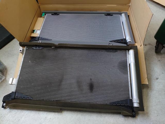 フォレスター　エアコン効かない　エアコン修理　スバル
車内暑い　ランクル　藤井寺　羽曳野　富田林　大阪