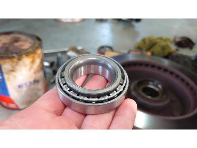 ダッジ・ラム　サスペンション・足回り修理・整備　異音　走ると　振動　ハブベアリング　羽曳野　藤井寺　富田林　柏原