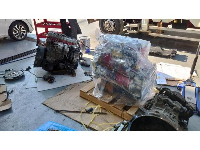 デュトロ　エンジン載せ替え　オーバーヒート　日野　藤井寺　羽曳野　富田林　柏原　トラック大歓迎