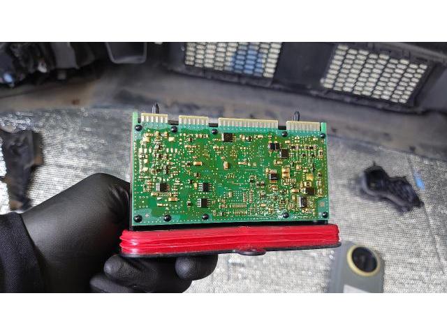 ５シリーズ　bmw 左ヘッドライト内部水滴　水没　不灯　ロービーム異常  805980 藤井寺　羽曳野　富田林 F10　結露