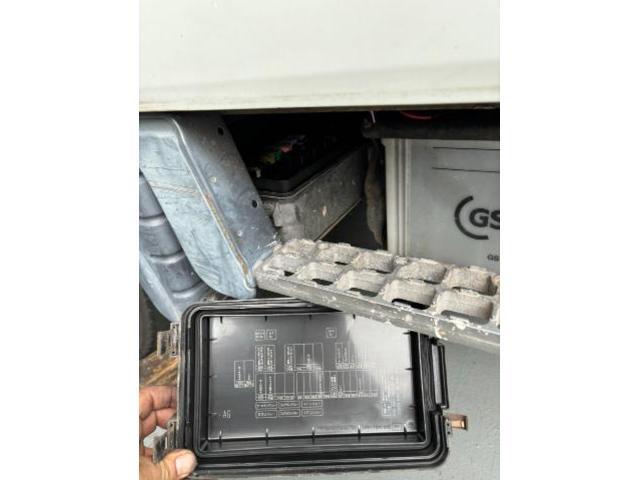 キャンター　電装系修理　エアコン修理　コンプレッサー入らない　エアコン効かない　　藤井寺　羽曳野　富田林　柏原