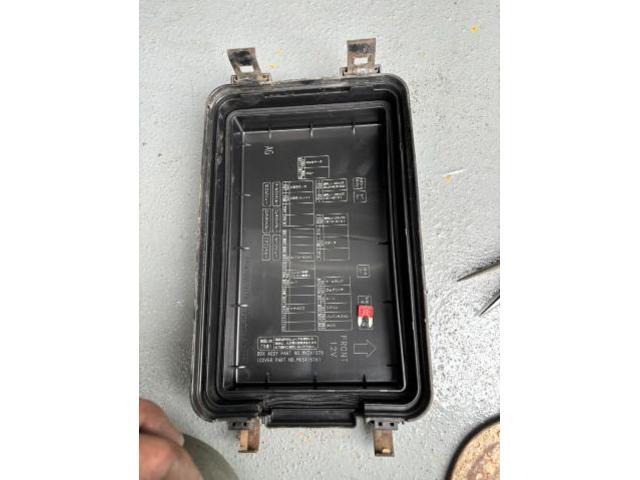 キャンター　電装系修理　エアコン修理　コンプレッサー入らない　エアコン効かない　　藤井寺　羽曳野　富田林　柏原