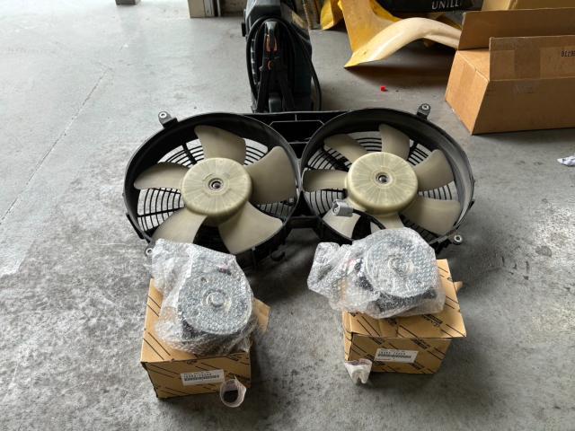 ハイエースバン　電装系修理　エアコン効かない　エアコン修理　コンデンサーファン交換　藤井寺　羽曳野　富田林　柏原