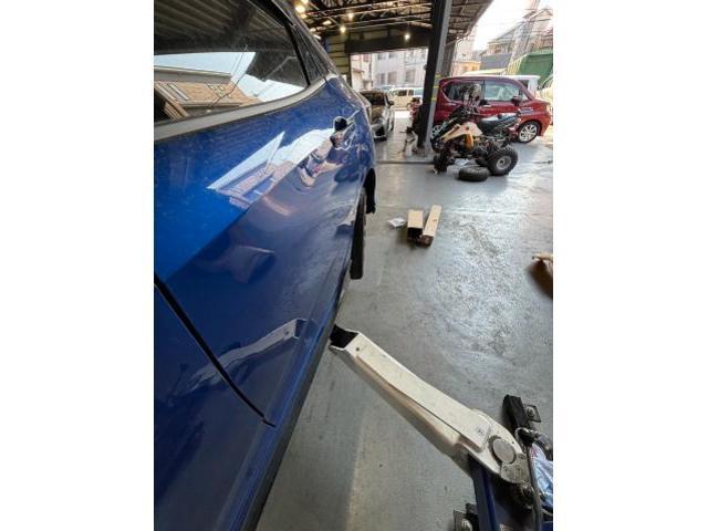 シビック　サスペンション・足回り修理・整備　FL1 CF1 FK7
事故　まっすぐ走らない　藤井寺　羽曳野　柏原　富田林