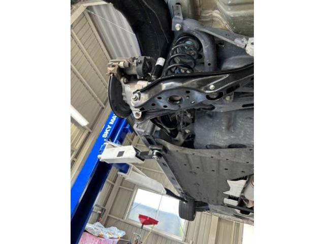 シビック　サスペンション・足回り修理・整備　FL1 CF1 FK7
事故　まっすぐ走らない　藤井寺　羽曳野　柏原　富田林