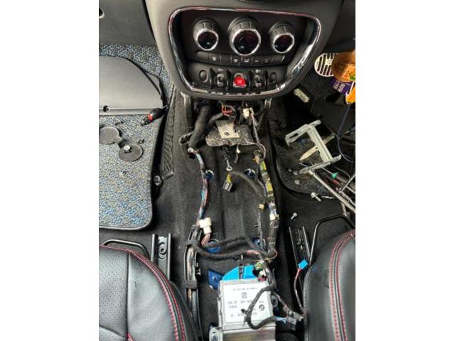 ＭＩＮＩ　ミニクーパー　シフトポジションがPに入ってない　車両が動き出す可能性　f54 f55 f56 シフト修理　藤井寺　羽曳野　富田林　柏原　大阪　f57 f60 f45 f46