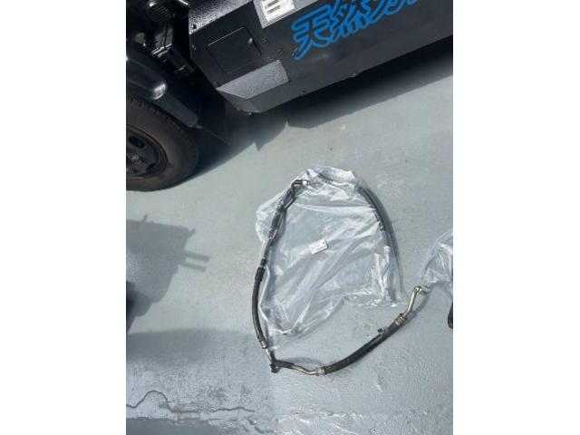 キャンター　電装系修理　三菱ふそう　エアコンガス漏れ　低圧パイプ　エアコン修理　藤井寺　羽曳野　富田林　柏原