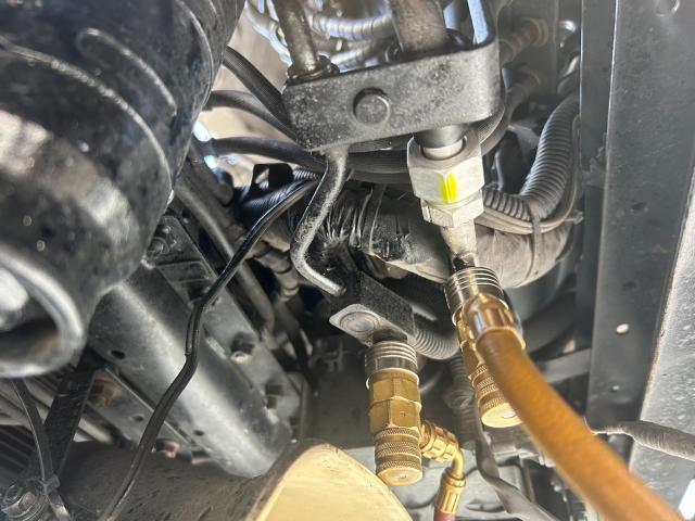 キャンター　電装系修理　三菱ふそう　エアコンガス漏れ　低圧パイプ　エアコン修理　藤井寺　羽曳野　富田林　柏原