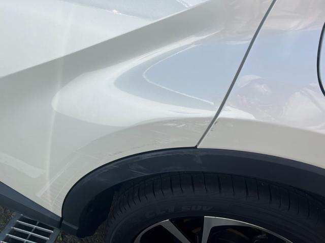 トヨタ　Ｃ－ＨＲ　板金・外装補修　鈑金　塗装　修理　zyx10 ngx10 ハイブリッド車　藤井寺　阪南鈑金　羽曳野　富田林　柏原　無料代車